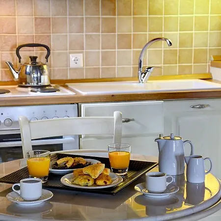 빌라 Anthyllion 레포카스트론